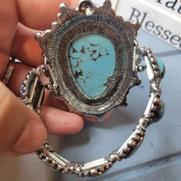 Stretchy faux turqouise fashion bracelet - Picture 7 of 11